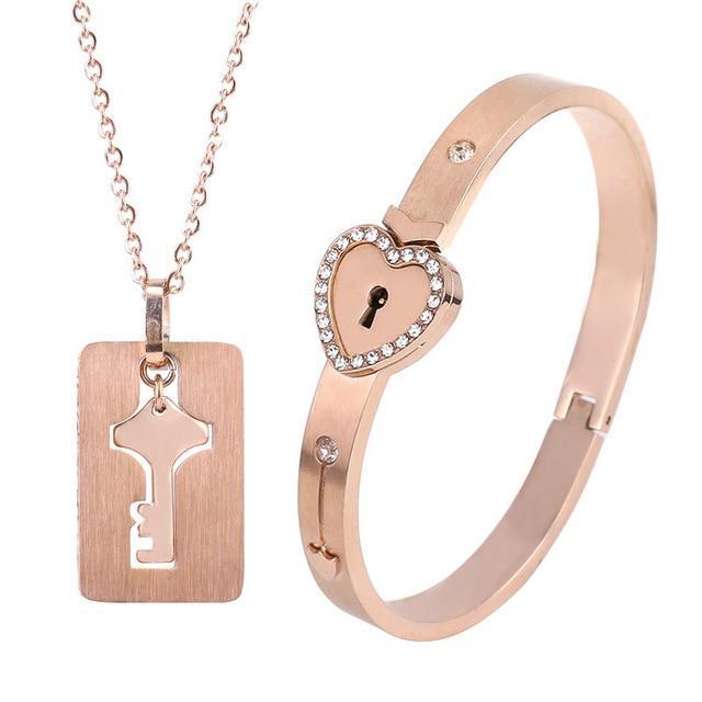 The Meaning Behind Padlock Necklaces: A Romantic Gift